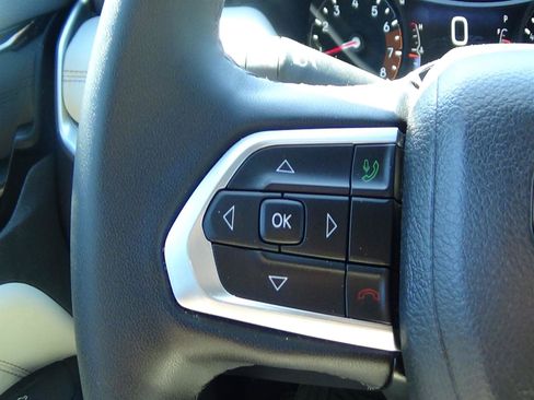 Certified 2025 Jeep Compass Limited AWD/4WD image 22