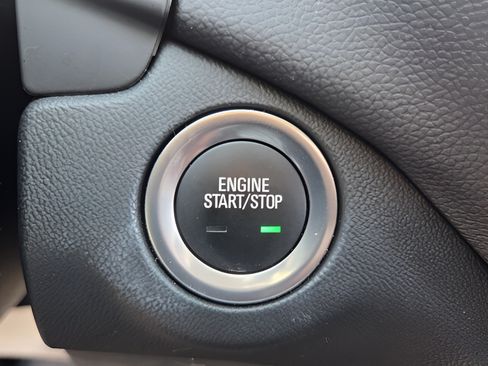 Certified 2023 Chevrolet Equinox LT FWD image 22