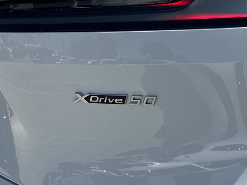 Used 2024 BMW iX xDrive50 w/ Sport Package AWD/4WD image 8