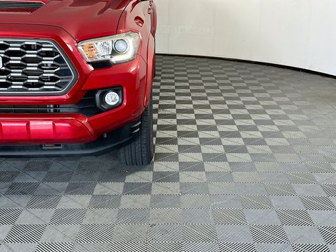 Used 2020 Toyota Tacoma TRD Sport RWD image 9