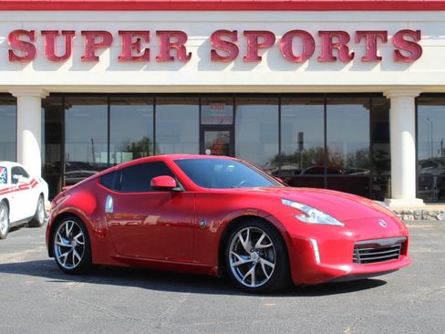 Used 2015 Nissan 370Z Touring image 1