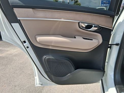 New 2026 Volvo XC90 T8 Plus w/ Protection Package Premier AWD/4WD image 16