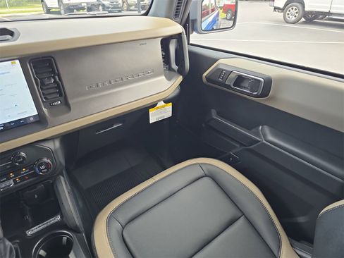 New 2025 Ford Bronco Big Bend w/ Black Diamond Package image 11