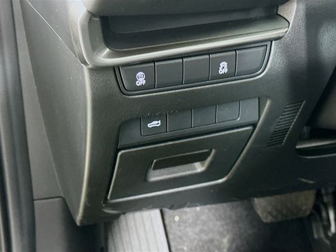 Used 2021 MAZDA MAZDA3 s image 17