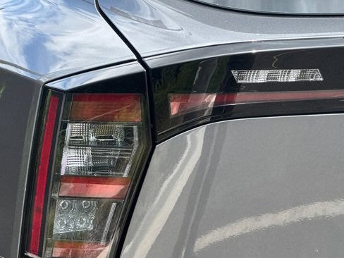 Certified 2025 Nissan Kicks S AWD/4WD image 48