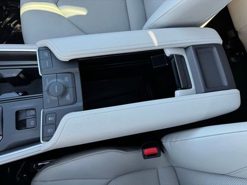 Certified 2026 Toyota Grand Highlander XLE AWD/4WD image 26