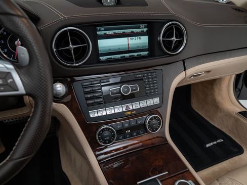 Used 2015 Mercedes-Benz SL 65 AMG image 31