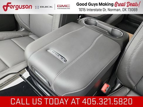 New 2026 GMC Yukon Denali w/ Denali Reserve Package AWD/4WD image 37