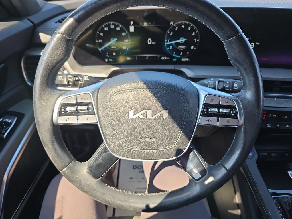 Used 2023 Kia Telluride SX Prestige X-Pro AWD/4WD image 16