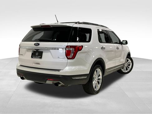 Used 2019 Ford Explorer Limited FWD image 4