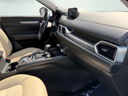 Used 2019 MAZDA CX-5 Touring FWD image 29