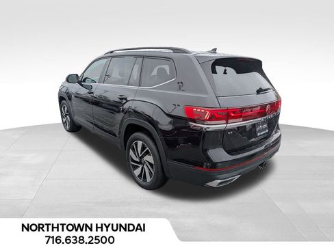 Used 2024 Volkswagen Atlas SE image 16