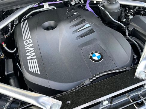 New 2026 BMW X5 sDrive40i w/ Premium Package image 17