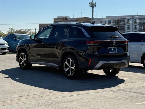 New 2026 Volkswagen Tiguan SE image 7