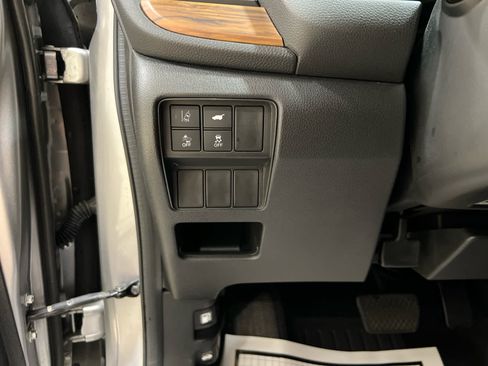 Used 2020 Honda CR-V Touring image 27