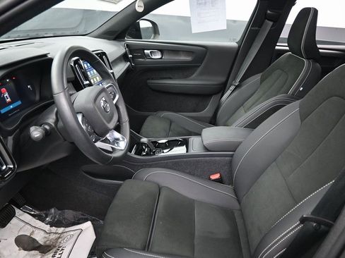Used 2023 Volvo XC40 Recharge Ultimate w/ Protection Package Premier AWD/4WD image 30