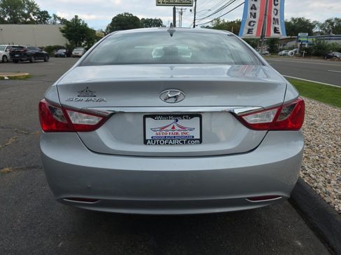 Used 2011 Hyundai Sonata GLS FWD image 5