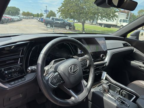Used 2024 Lexus TX 350 FWD w/ Captains Chair Package image 22