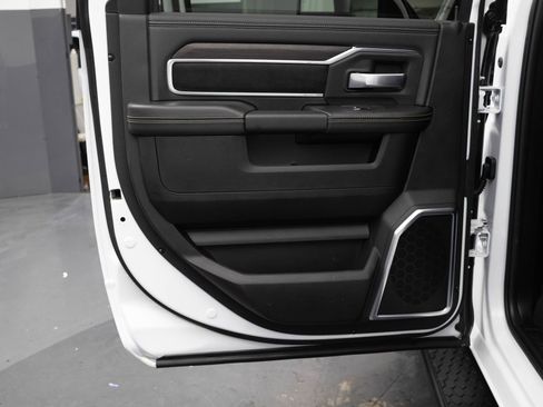 Used 2025 RAM 3500 Laramie w/ Night Edition image 35
