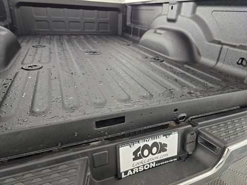 Used 2023 RAM 3500 Tradesman w/ Chrome Appearance Group image 12