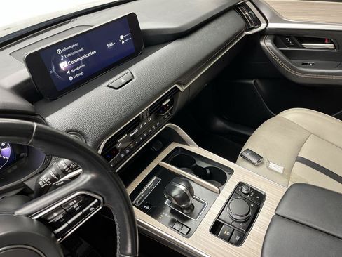 Certified 2024 MAZDA CX-90 Plug-In Hybrid w/ Preferred AWD/4WD image 19