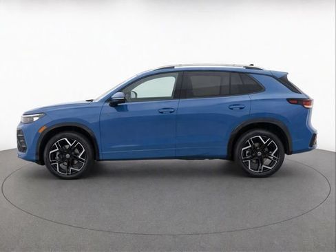 Used 2025 Volkswagen Tiguan SEL R-Line AWD/4WD image 6
