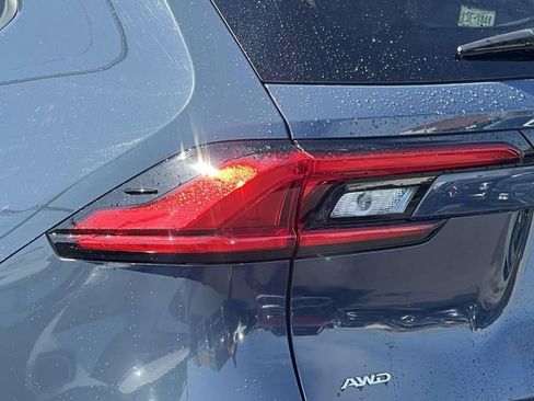 Used 2024 Toyota Grand Highlander AWD image 10
