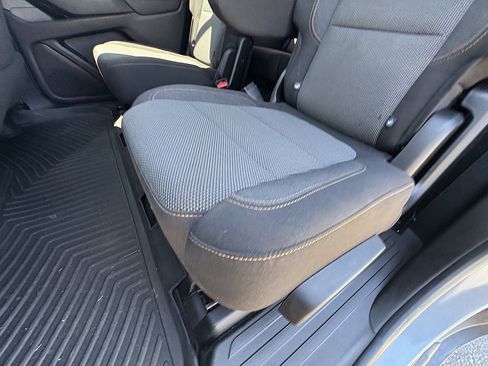 Used 2018 Chevrolet Traverse LT AWD/4WD image 21