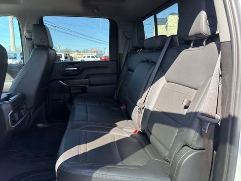 Used 2023 GMC Sierra 3500 Denali w/ Denali Ultimate Package AWD/4WD image 19