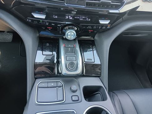 Used 2023 Acura MDX SH-AWD image 28