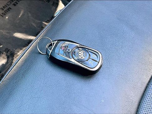 Used 2019 Buick Envision Essence AWD/4WD image 14