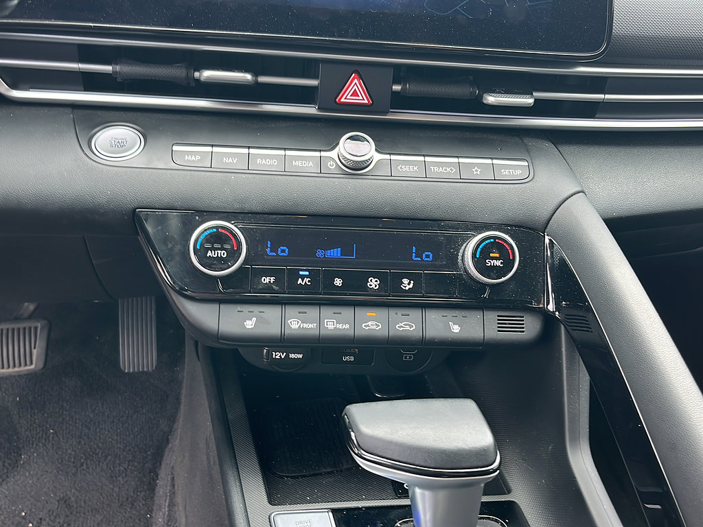 Certified 2024 Hyundai Elantra Limited FWD image 19