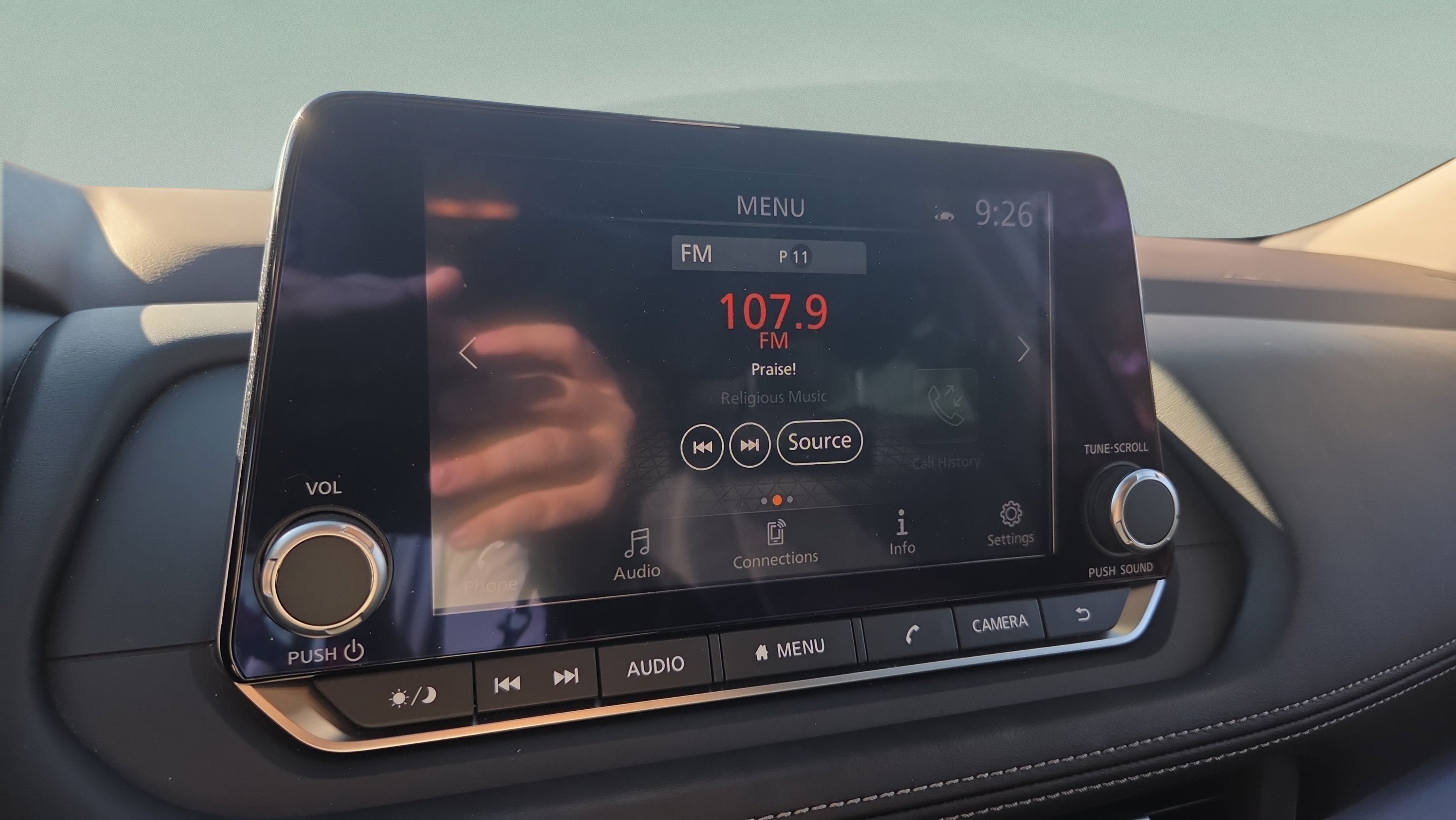 Used 2023 Nissan Rogue SV FWD image 19