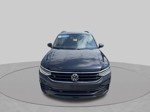 Certified 2023 Volkswagen Tiguan SE R-Line AWD/4WD image 3