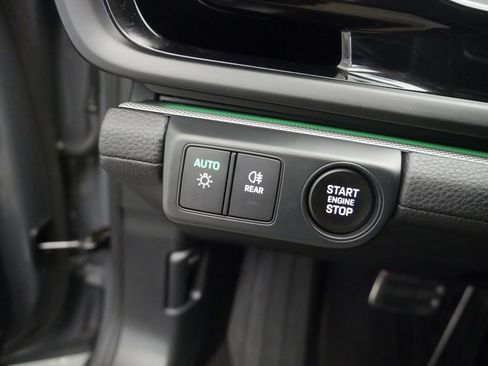 Certified 2025 Porsche Panamera image 42