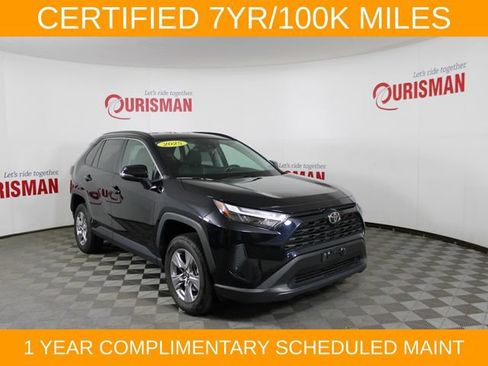 Used 2025 Toyota RAV4 XLE AWD/4WD image 12