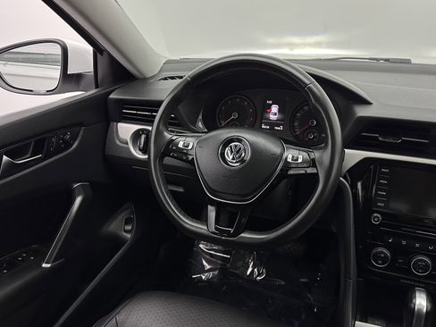 Used 2021 Volkswagen Passat 2.0T SE FWD image 27