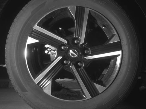 Used 2025 Nissan Sentra SV FWD image 12