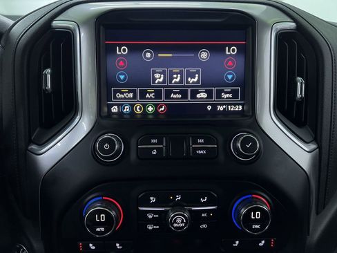 Used 2019 Chevrolet Silverado 1500 RST image 31