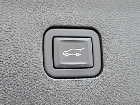 Certified 2023 Buick Enclave Avenir w/ Trailering Package, 5000 lbs. AWD/4WD image 34