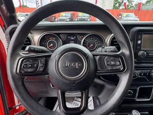 Used 2018 Jeep Wrangler Unlimited Sport image 11