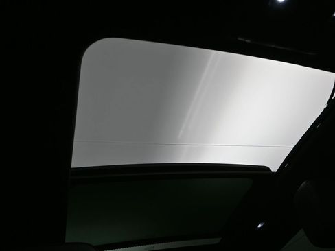 Used 2022 GMC Yukon Denali w/ Denali Premium Package image 26