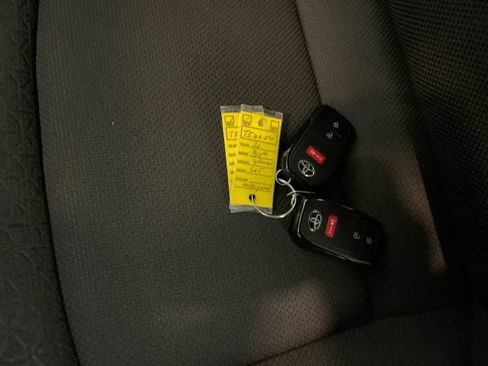 New 2026 Toyota 4Runner SR5 AWD/4WD image 26