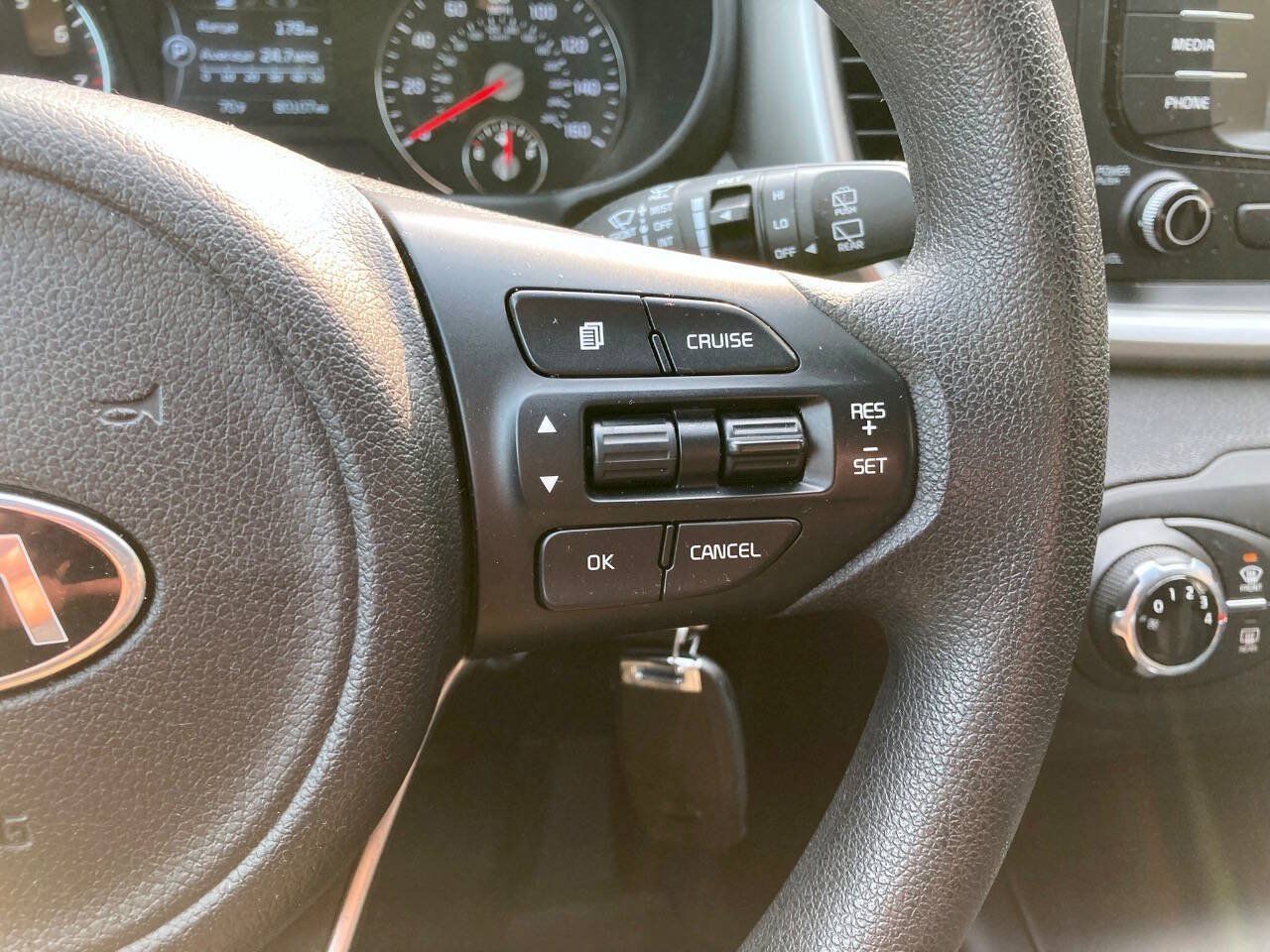 Used 2017 Kia Sorento AWD image 18