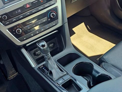 Used 2017 Hyundai Sonata Sport w/ Value Edition Package 02 image 34