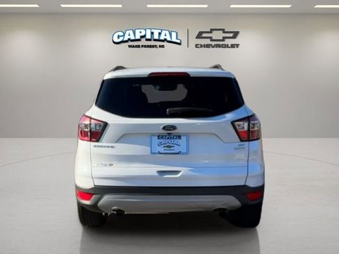 Used 2018 Ford Escape SE image 4