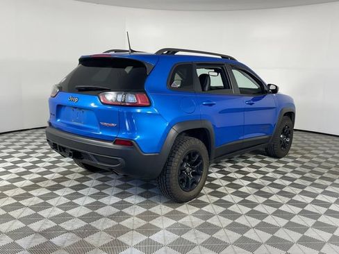Used 2019 Jeep Cherokee Trailhawk w/ Cold Weather Group AWD/4WD image 16