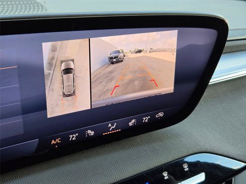 Used 2026 Buick Enclave Preferred FWD image 19