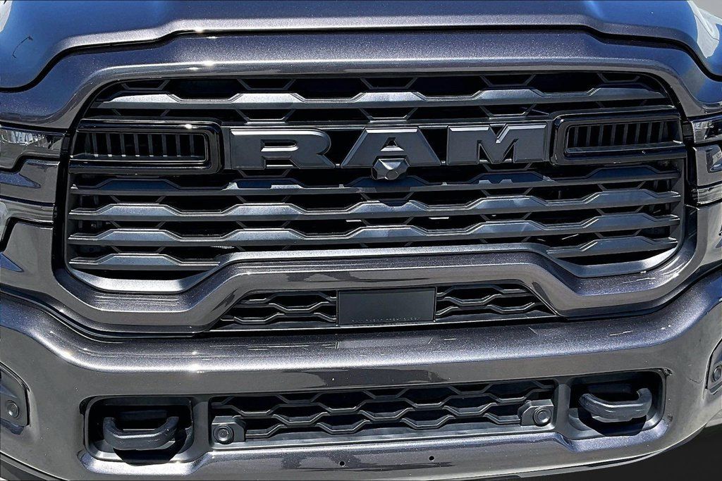 Certified 2026 RAM 2500 Big Horn AWD/4WD image 30