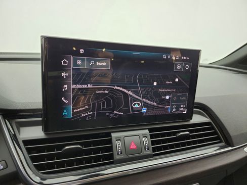 Used 2023 Audi Q5 2.0T Premium Plus w/ Premium Plus Package AWD/4WD image 9